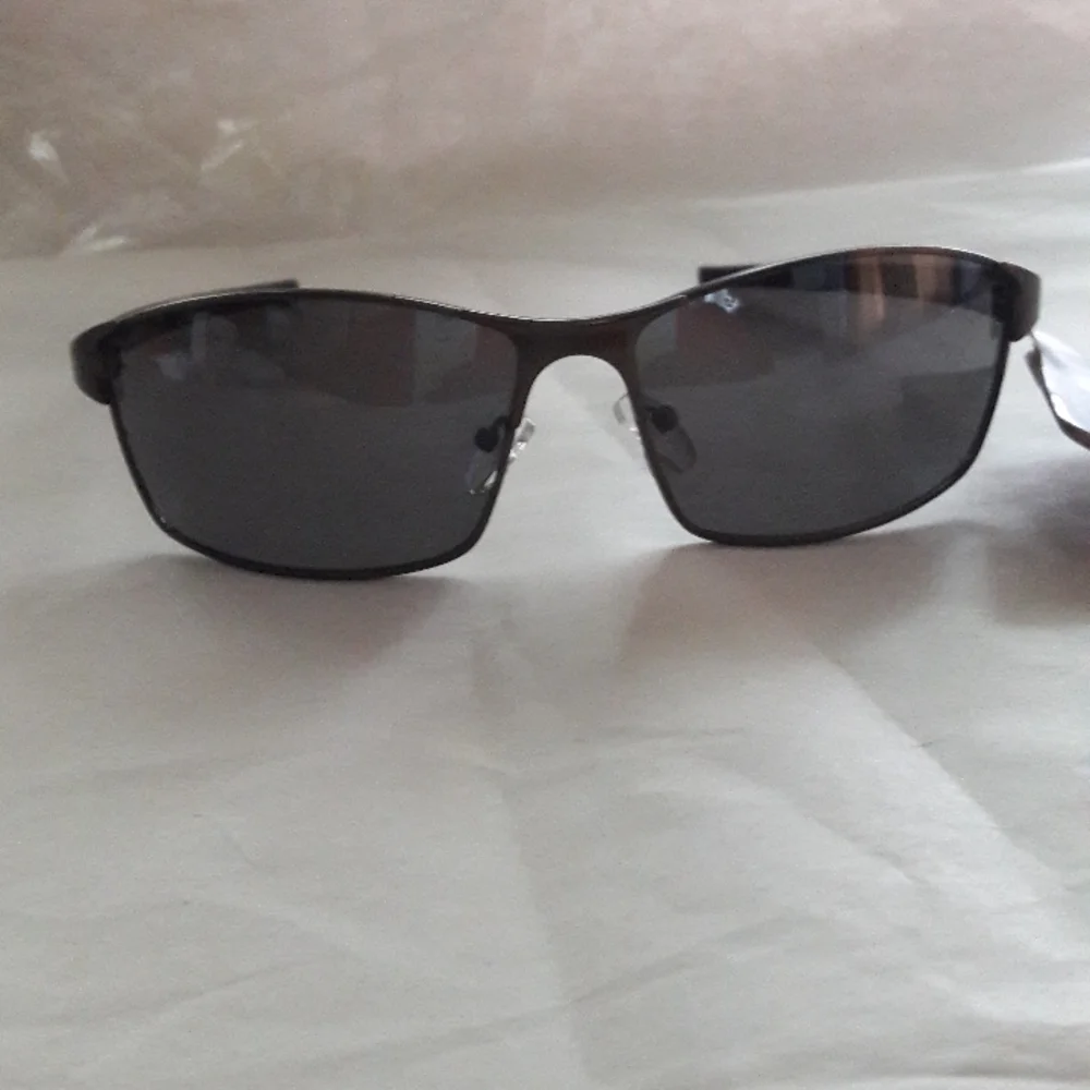 Foster Grant Iron Man Sunglasses Black Frame UVA-UVA Protect Impact Resi…